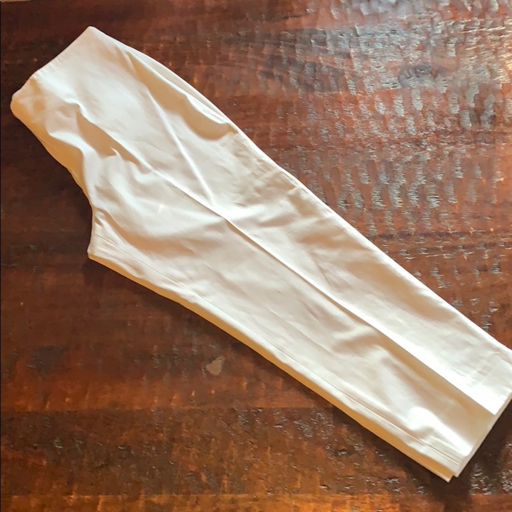 Jones NY White Capri. Size 12. Used